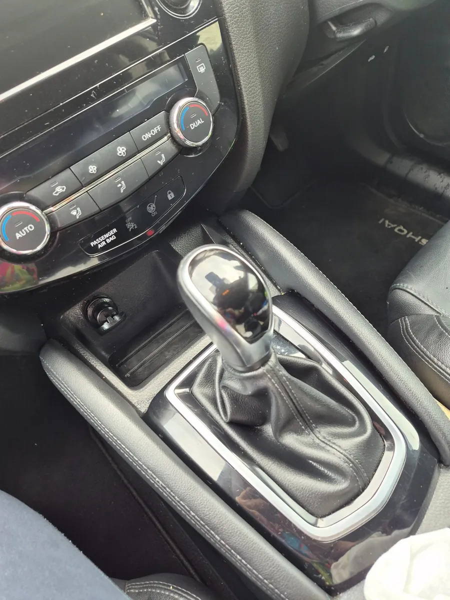 Nissan Qashqai 2019 - Image 3