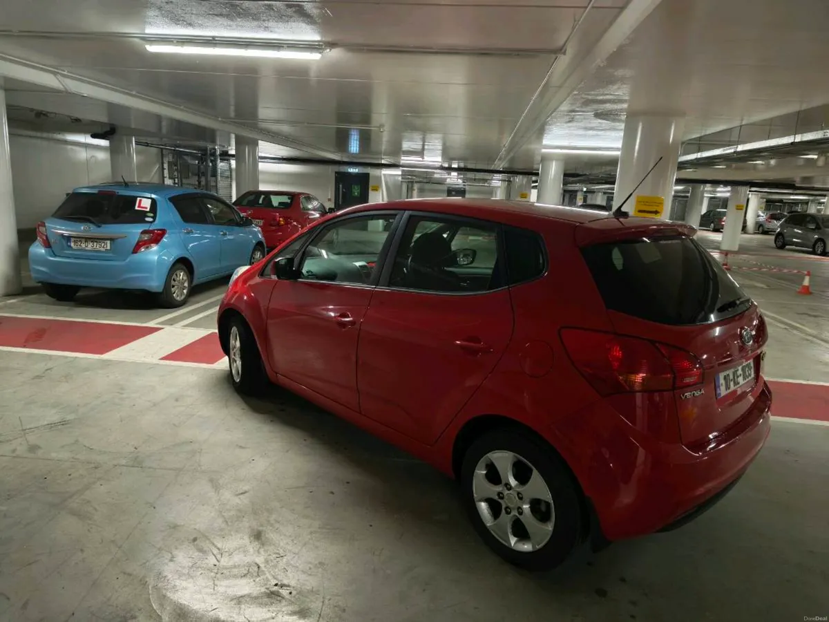Kia Venga low km - Image 2