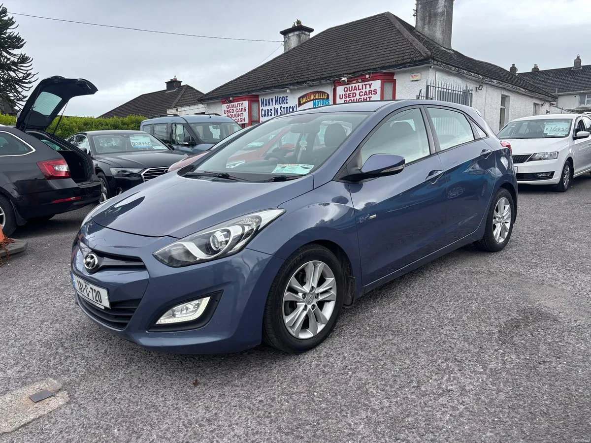 Hyundai i30 2013  DELUXE  DIESEL - Image 2