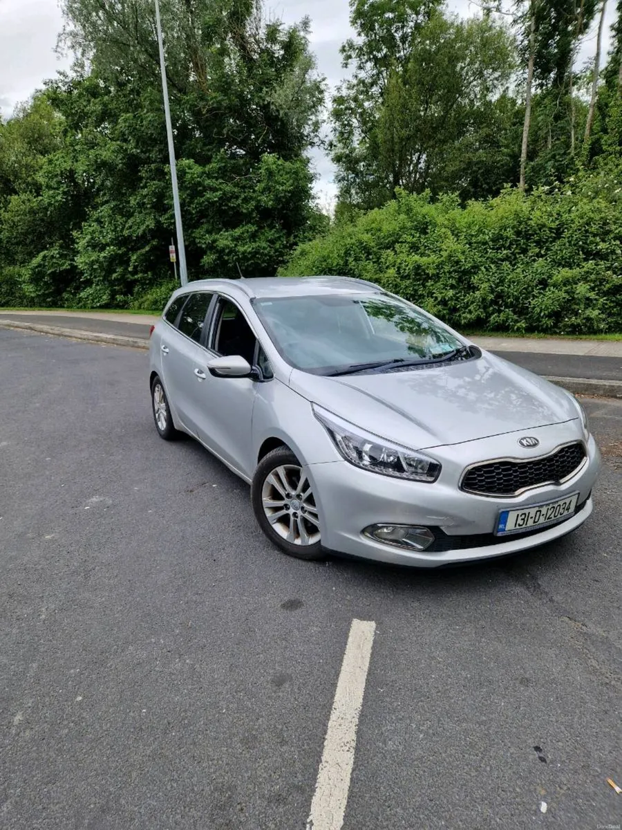 IMMACULATE KIA CEED - Image 1