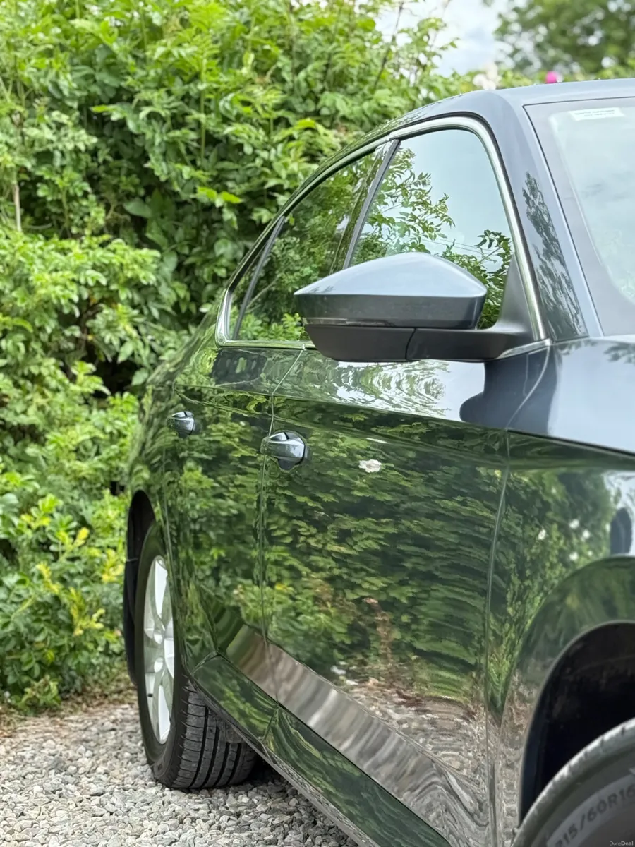 2019 Skoda Superb 2.0 TDI 150HP - Image 5