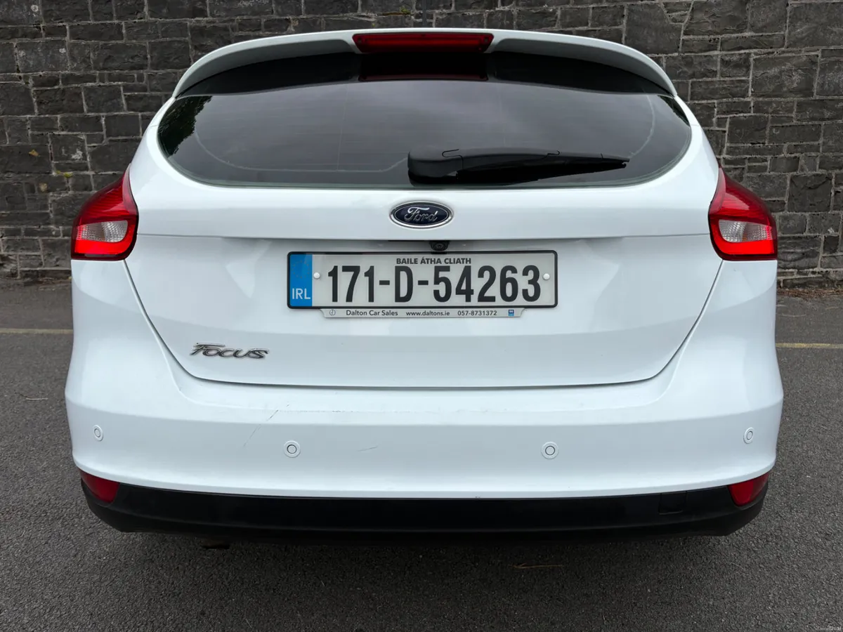 17 Ford Focus Titanium! AUTO! Trade ins+warranty👍 - Image 6