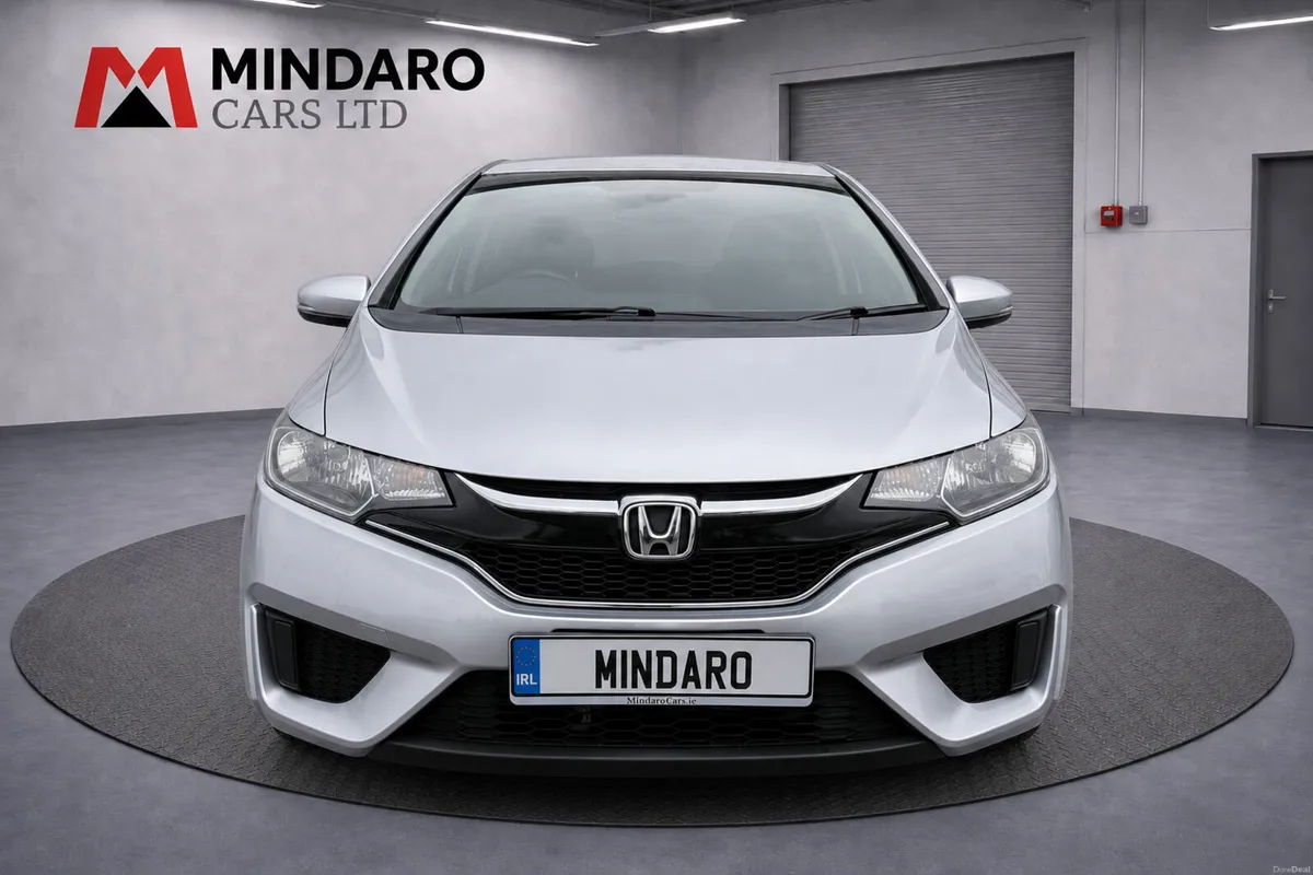 HONDA FIT//HYBRID//AUTOMATIC//EXCELLENT CAR - Image 4