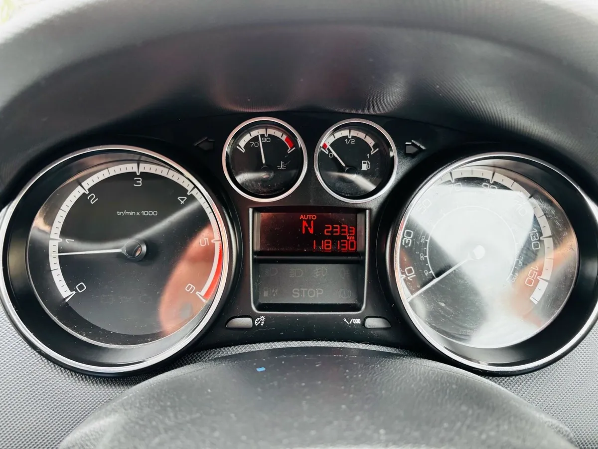 PEUGEOT 308 AUTOMATIC FRESH NCT 9/26 - Image 6