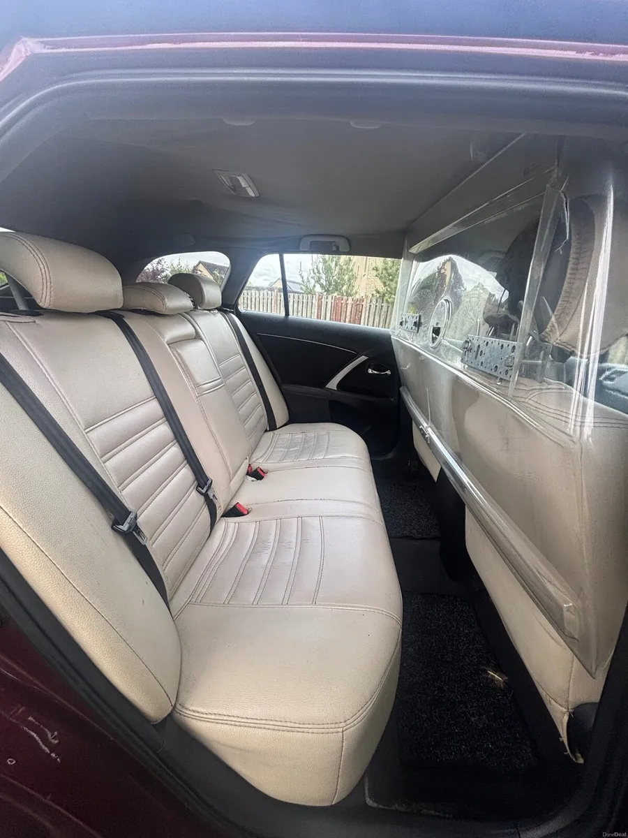 Toyota Avensis 2012 - Image 3