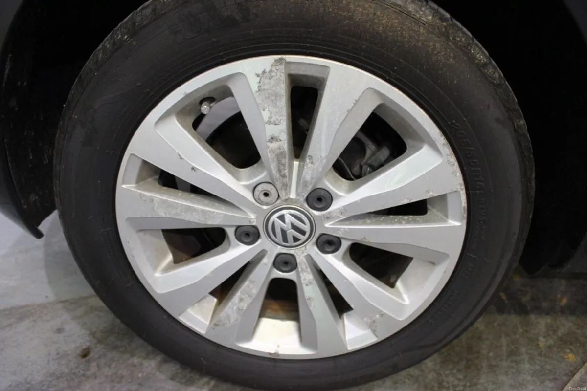 Volkswagen Golf 1.2 TSI 85HP DSG - TENDER 22 - JAP - Image 4