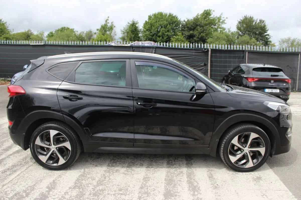 Hyundai Tucson 1.7 D Executive SE - TENDER 17 - Image 2