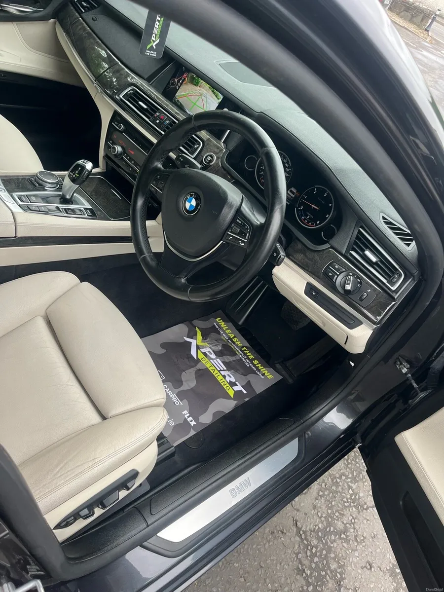 15 bmw 730d lwb m sport - Image 3