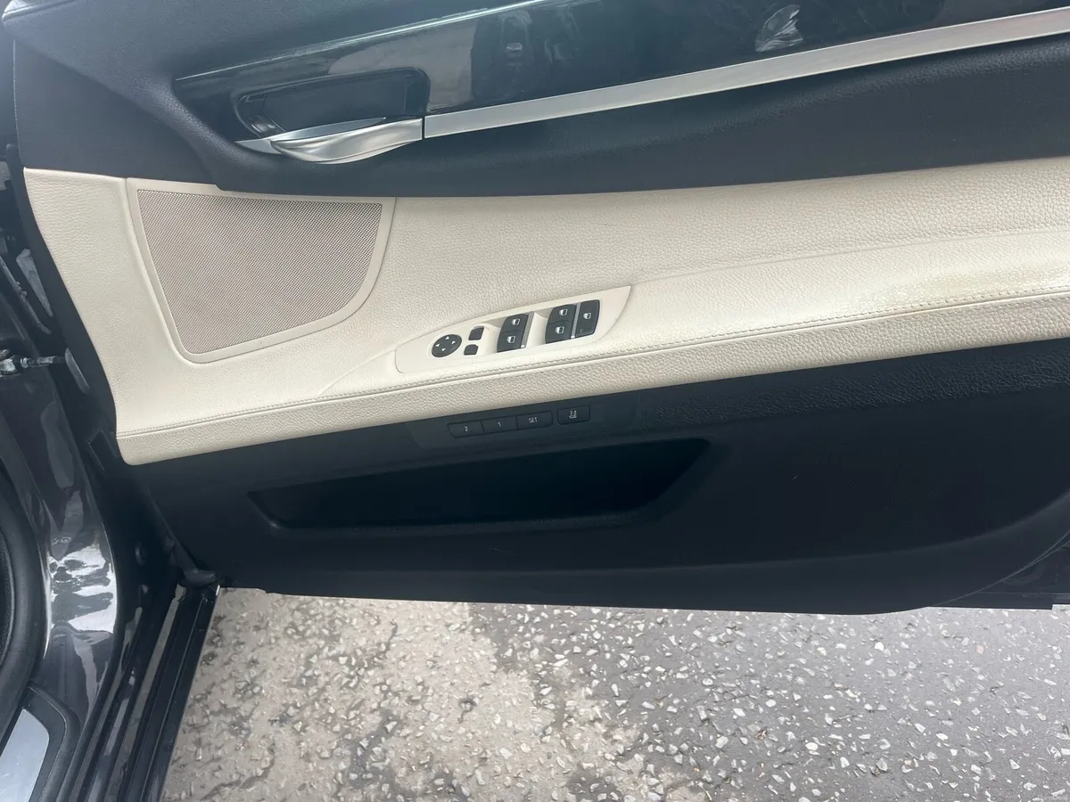 15 bmw 730d lwb m sport - Image 6