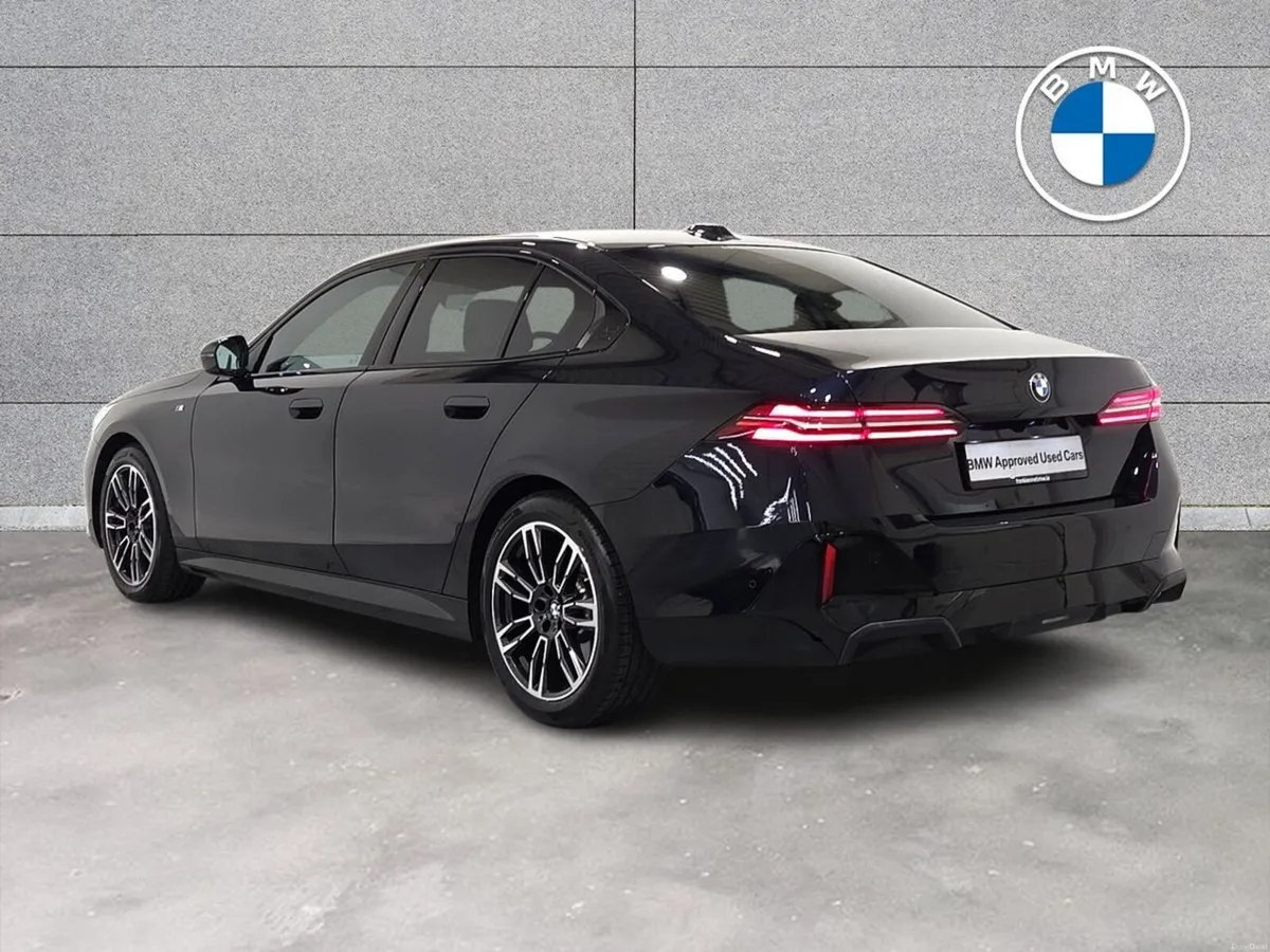 BMW 5-Series 520i M Sport Saloon - Image 3