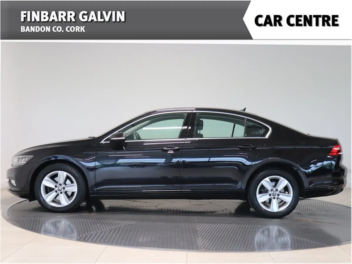 VW Passat  2.0 TDI 150HP DSG Business - Image 3