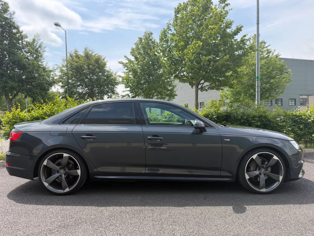 Audi A4 S LINE 2.0 TDI QUATTRO *FULL SERVICE HISTO - Image 6