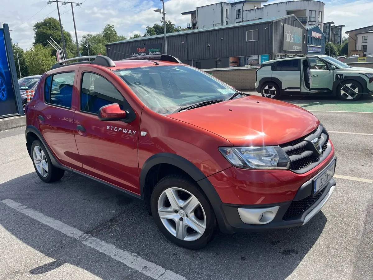 Dacia Sandero Stepway 2015 - NEW NCT 05/2027 - Image 1