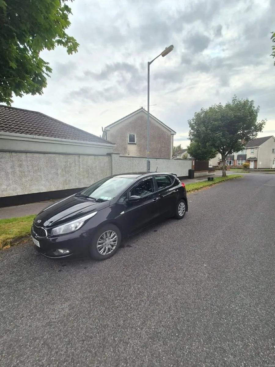 Kia Ceed 1.4 Diesel Crdi 2012 - Image 1