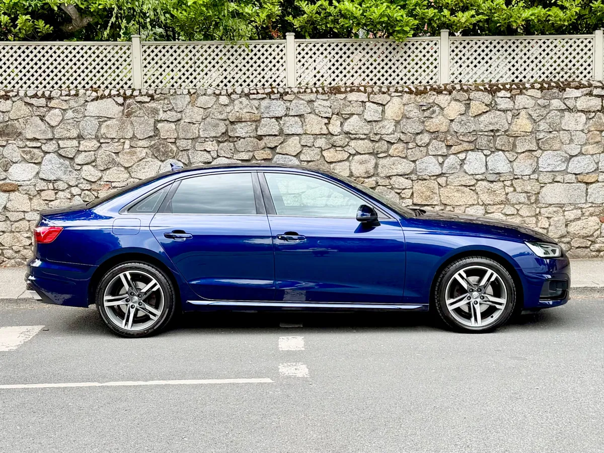 Audi A4 2020!!!!!!!!AUTO.  LEATHER!!!!!! - Image 3