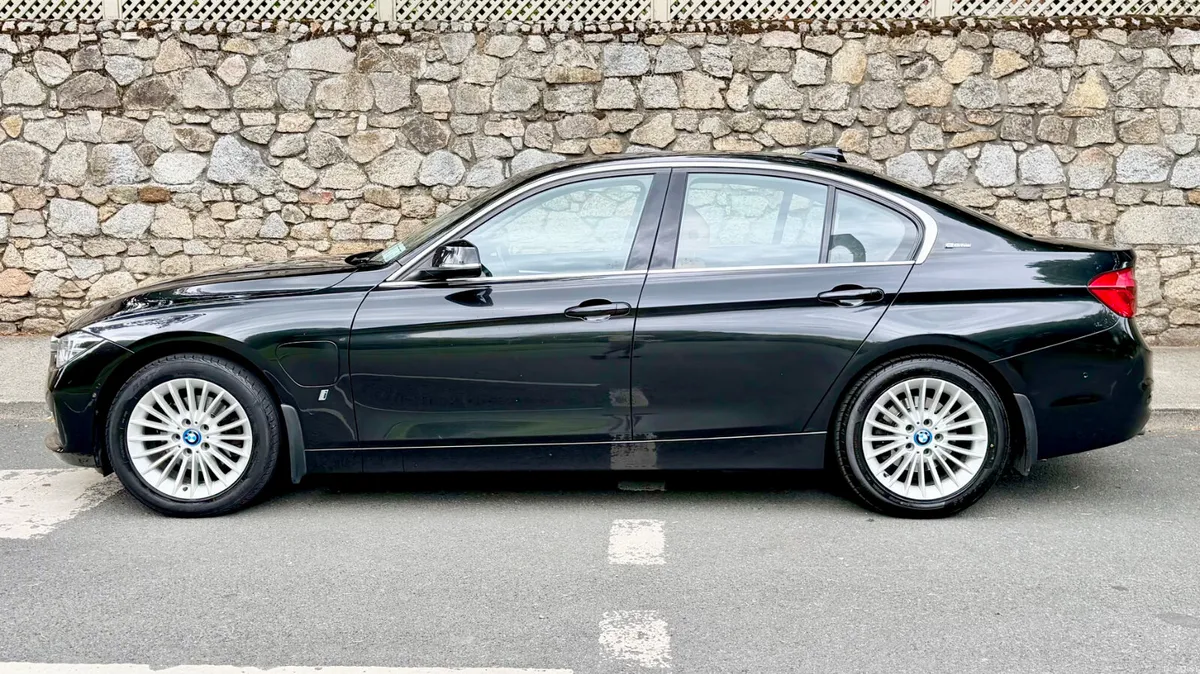 BMW 3-Series 2018!!AUTO LEATHER!!1 WARRANTY!!! - Image 3