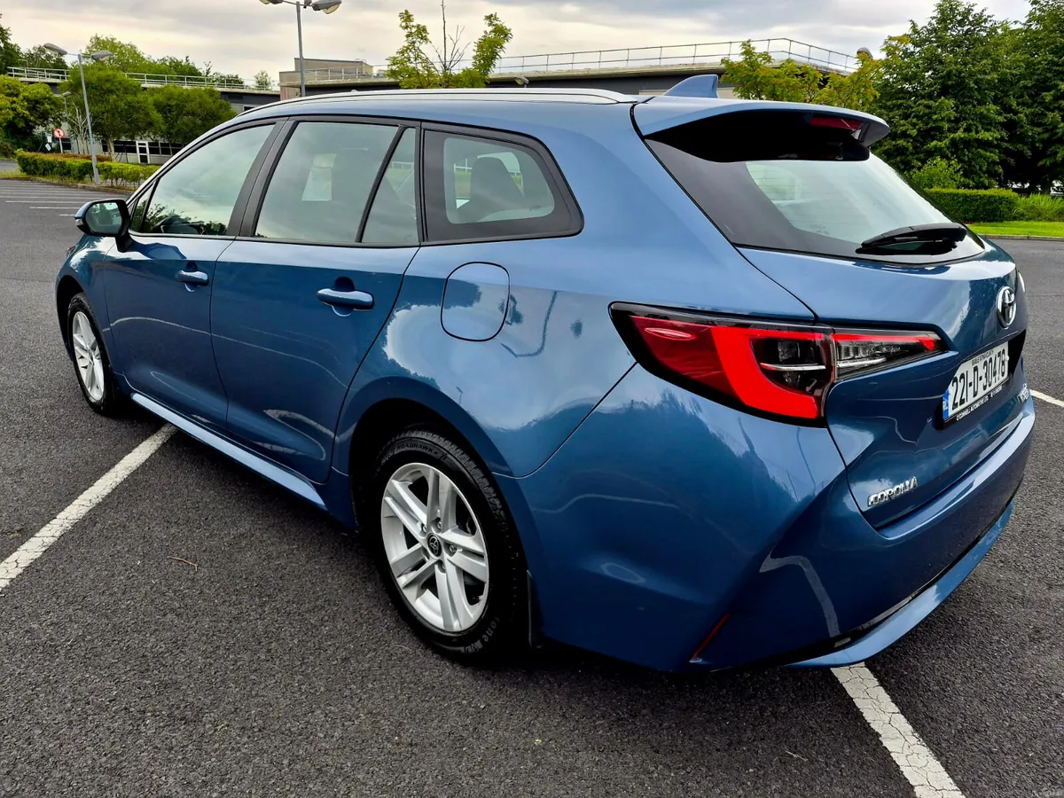 2022 TOYOTA COROLLA LUNA HYBRID - Image 6