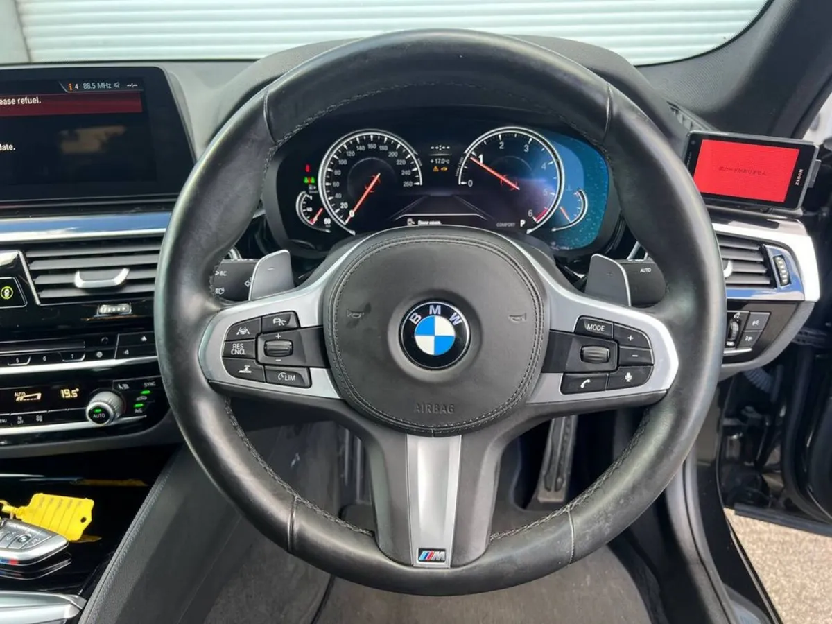 BMW 5-Series 523d M-SPORT COMPETITION 2.0 D // M-S - Image 4
