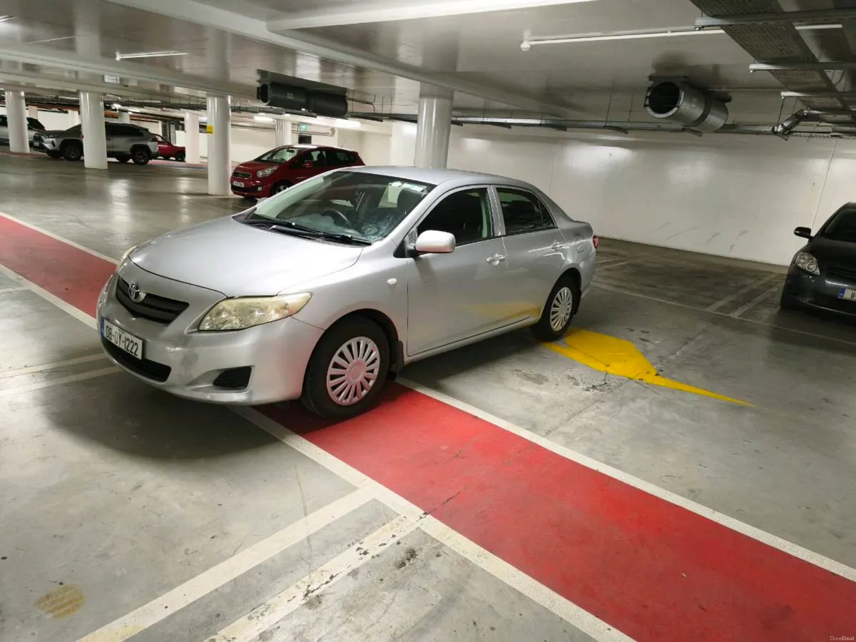 Toyota Corolla low km - Image 2