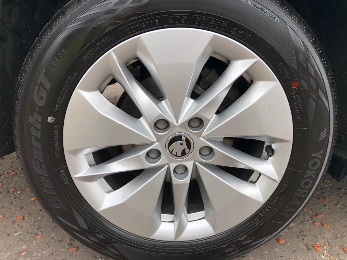 2023 Skoda Octavia 2.0 TDI SE Technology - Image 6