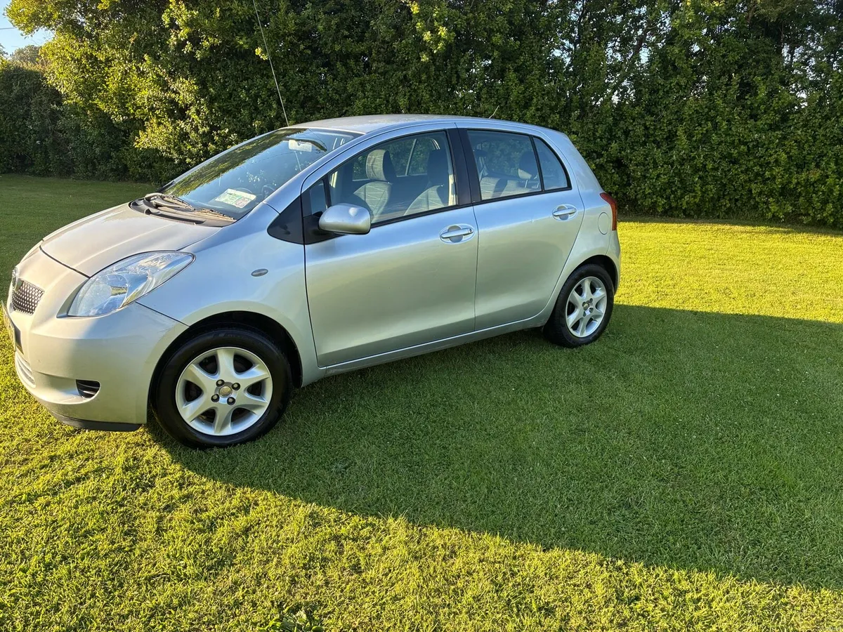 Toyota Yaris - Image 2