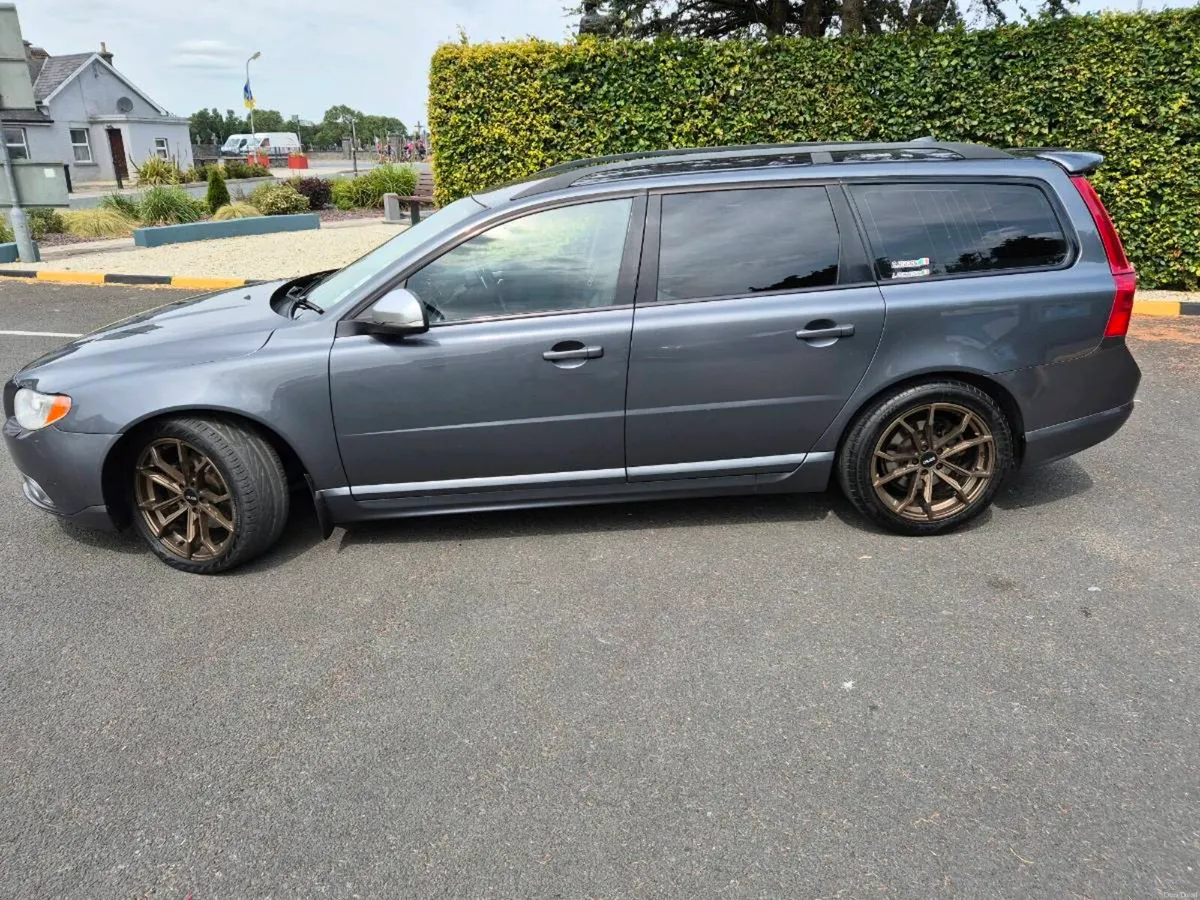 Volvo v70 r design d3 163hp - Image 3