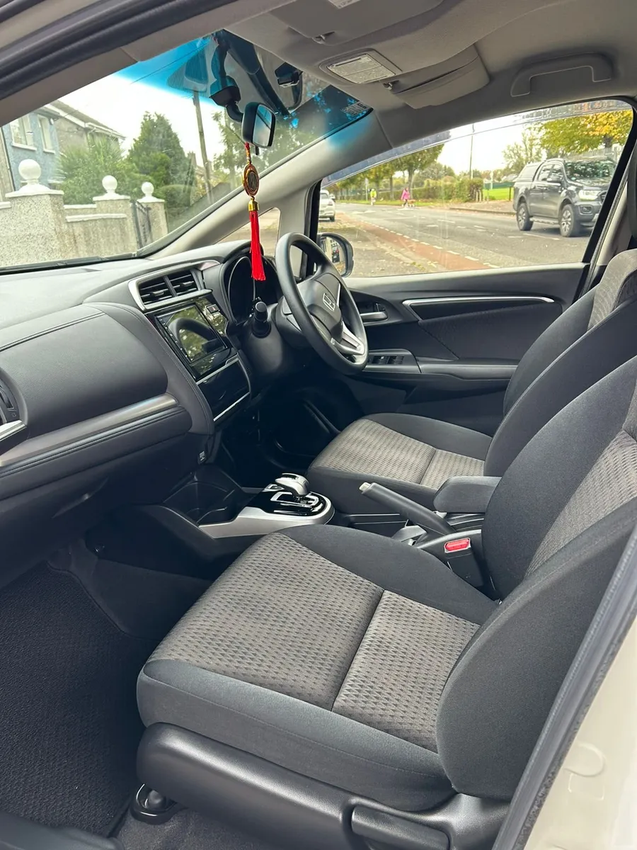 Car - Image 1