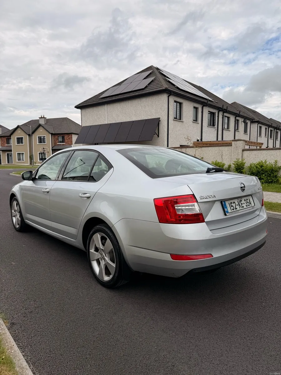 2015 Skoda Octavia Elegance Low Kilometres - Image 4