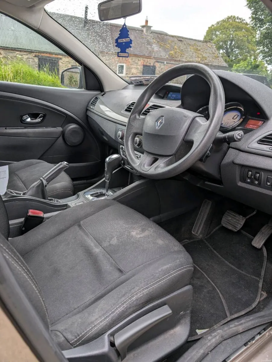 Automatic Renault Fluence Nct 2028 and Taxed - Image 4