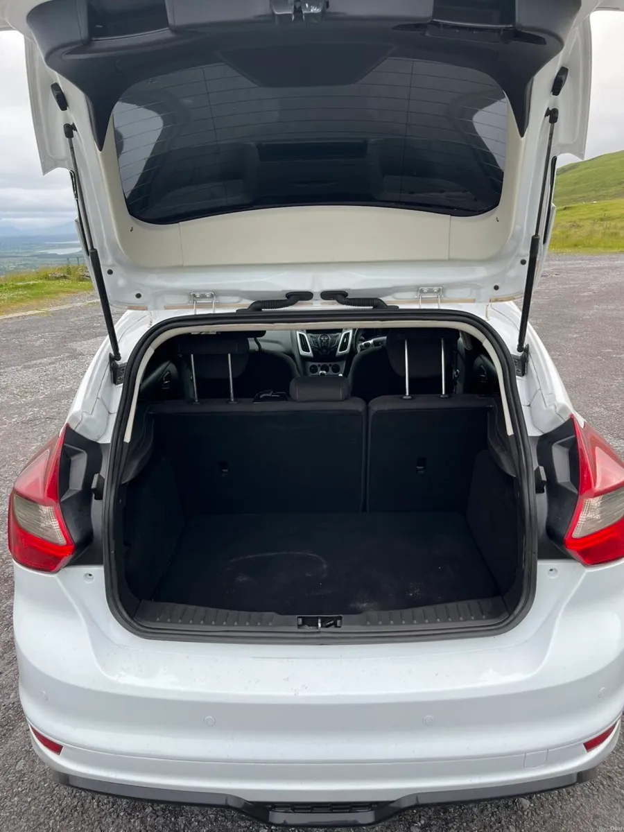 Ford Focus Zetec s - Image 6