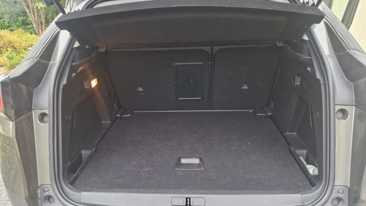 Peugeot 3008 2020 - Image 5