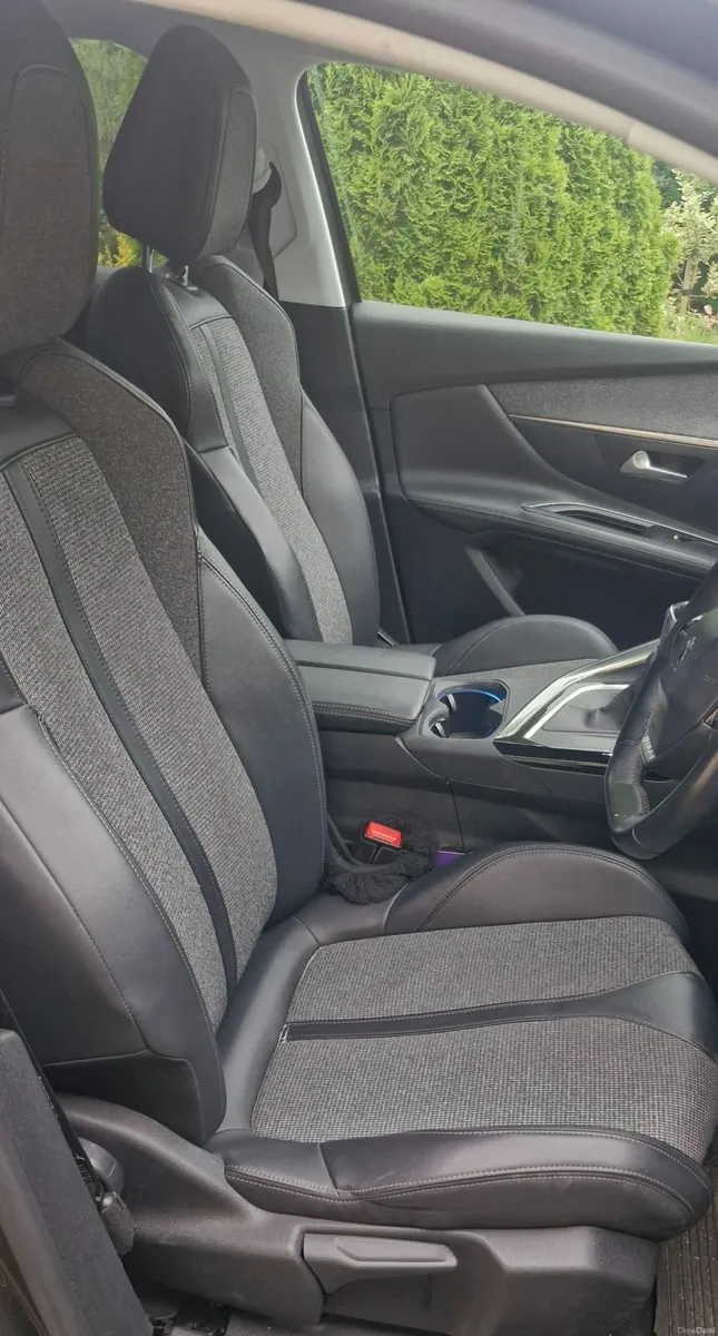 Peugeot 3008 2020 - Image 6