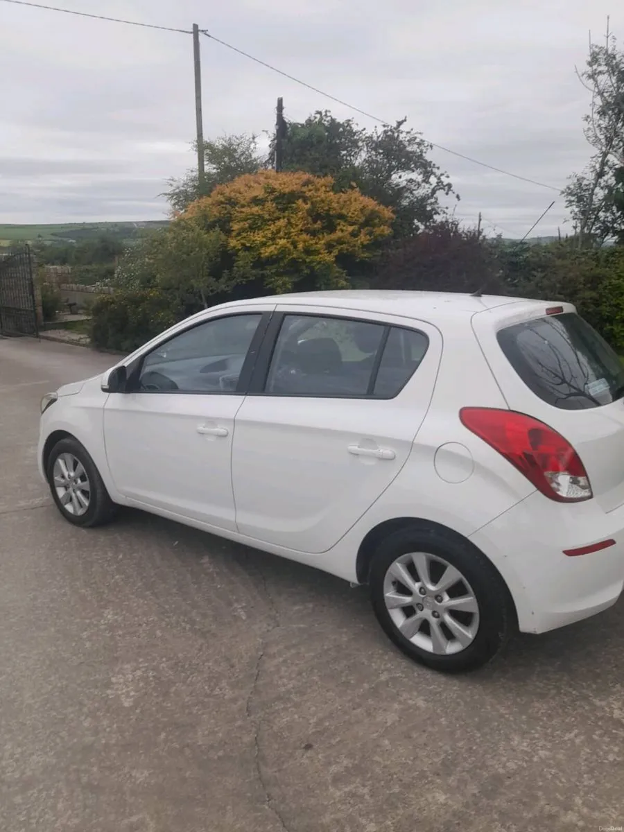 Hyundai i20 active 1.2 2014 - Image 2