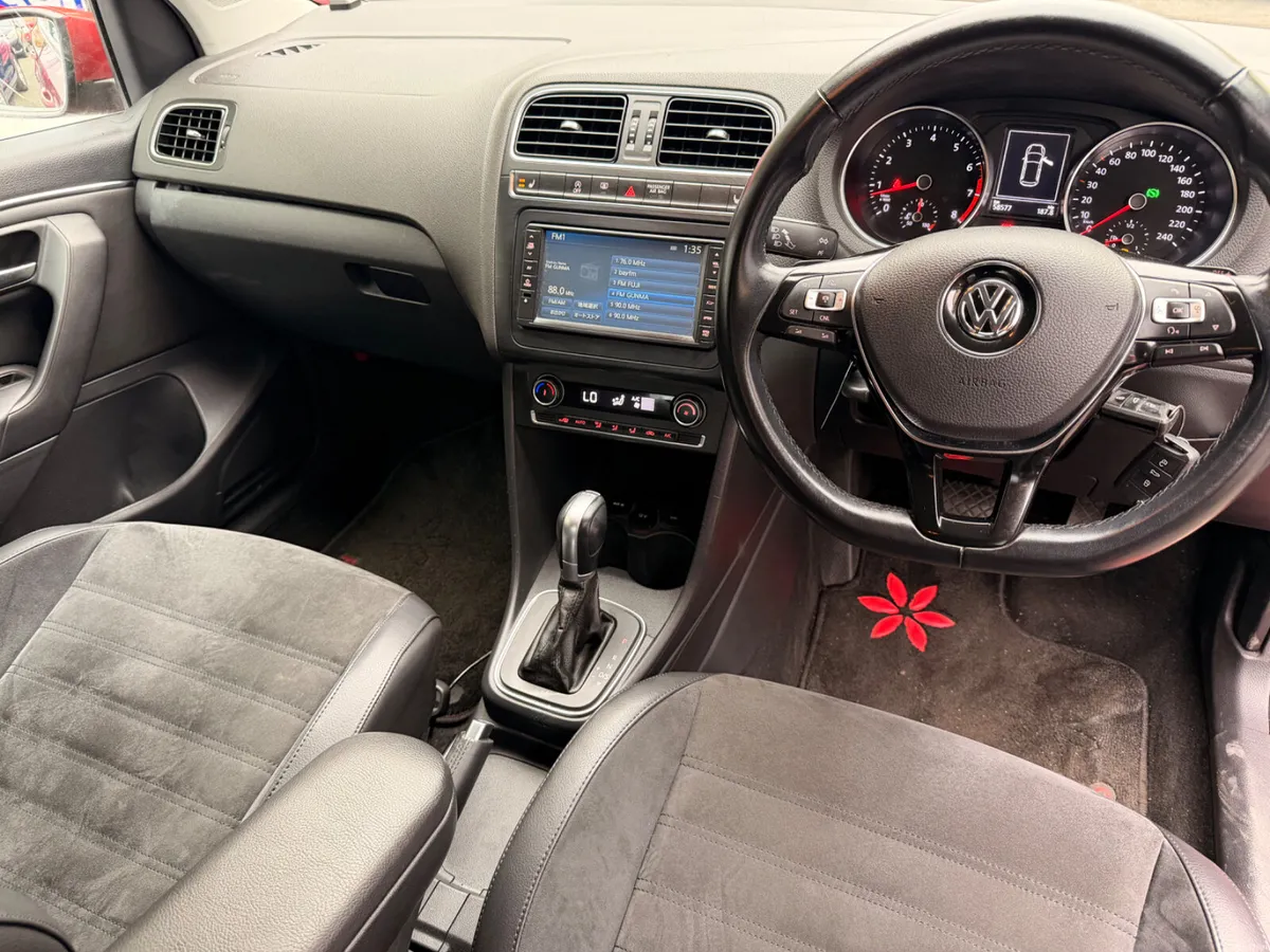 VOLKSWAGEN POLO  2014 AUTOMATIC - Image 5