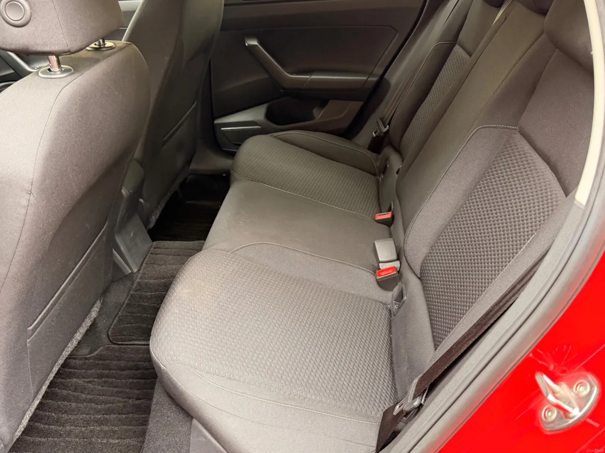 Volkswagen polo 2018 1.0 Automatic - Image 5