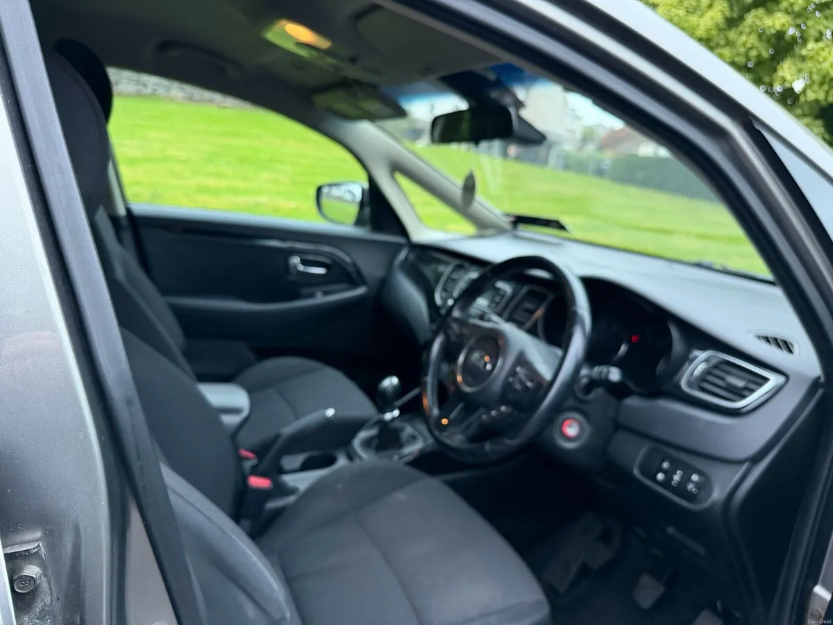 Kia Caren’s - Image 6
