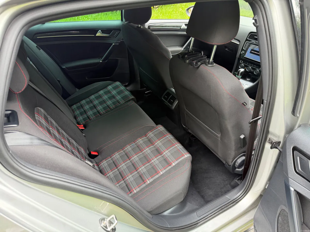 162 Volkswagen Golf GTI , DSG AUTO, New NCT. - Image 6