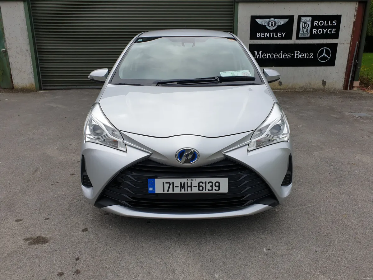 TOYOTA VITZ/171/AUTO/ P.HYBRID /ALARM/IMMOBILISER - Image 1
