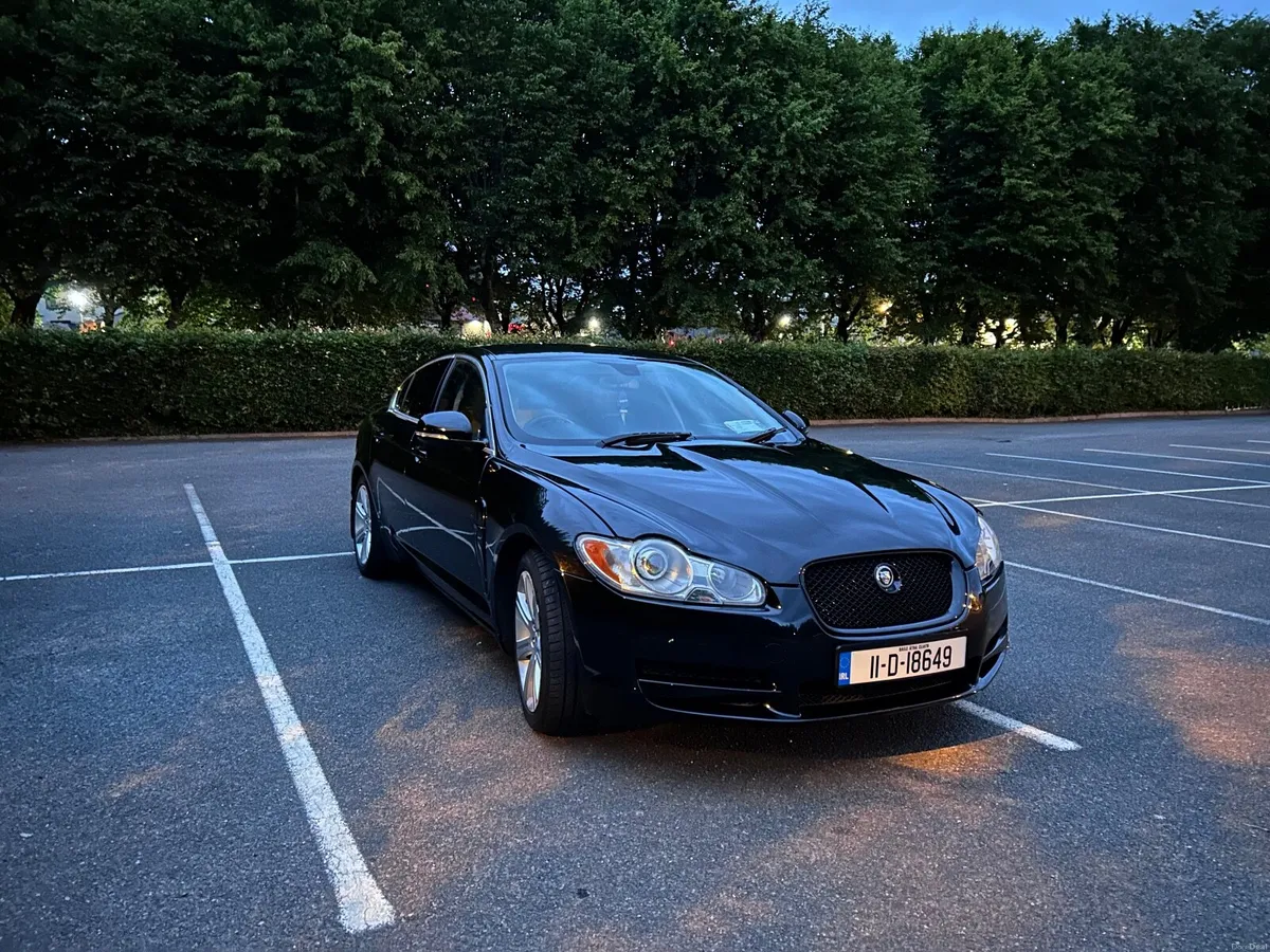 Jaguar XF 2011 - Image 6