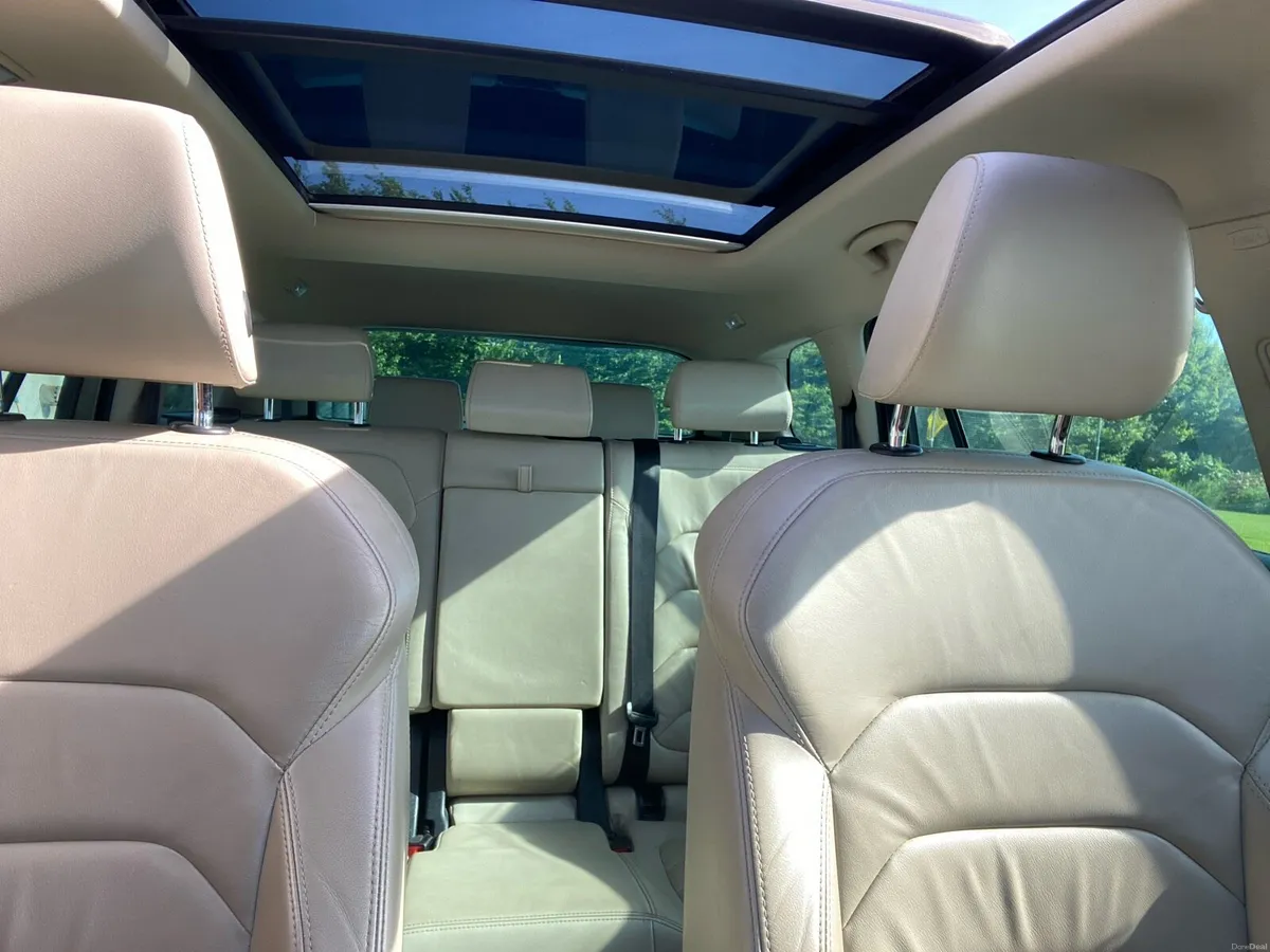 Skoda Kodiaq 7-seater 4x4 Panoramic roof High Spec - Image 6