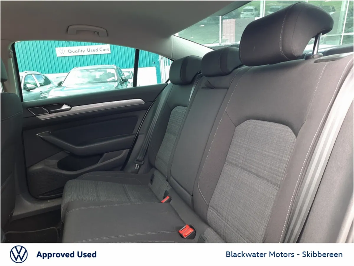 Volkswagen Passat BUSINESS 2.0TDI 150BHP - Image 4