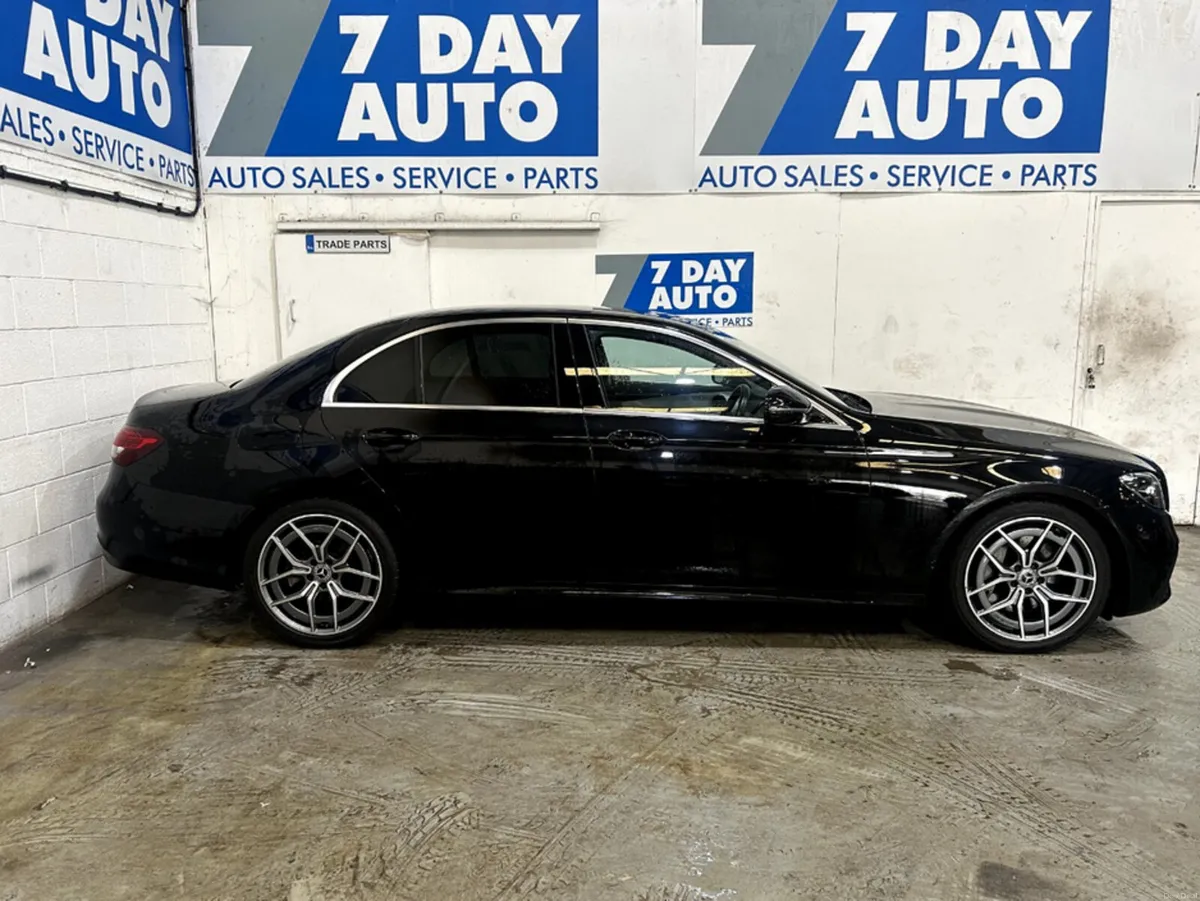 Mercedes-Benz E-Class D E220 4DR AUTO AVANTGARDE - Image 3
