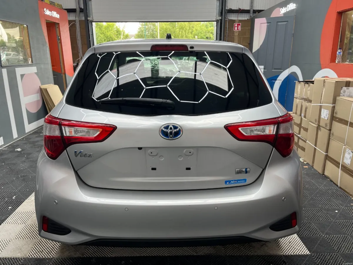 Toyota Vitz 2019 TOYOTA VITZ HYBRID F 1.5 AUTOMATI - Image 3