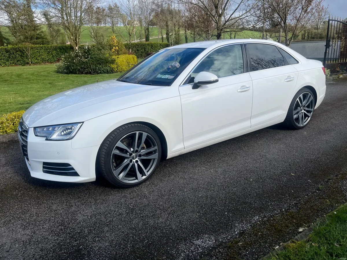 Audi A4 2018 - Image 2