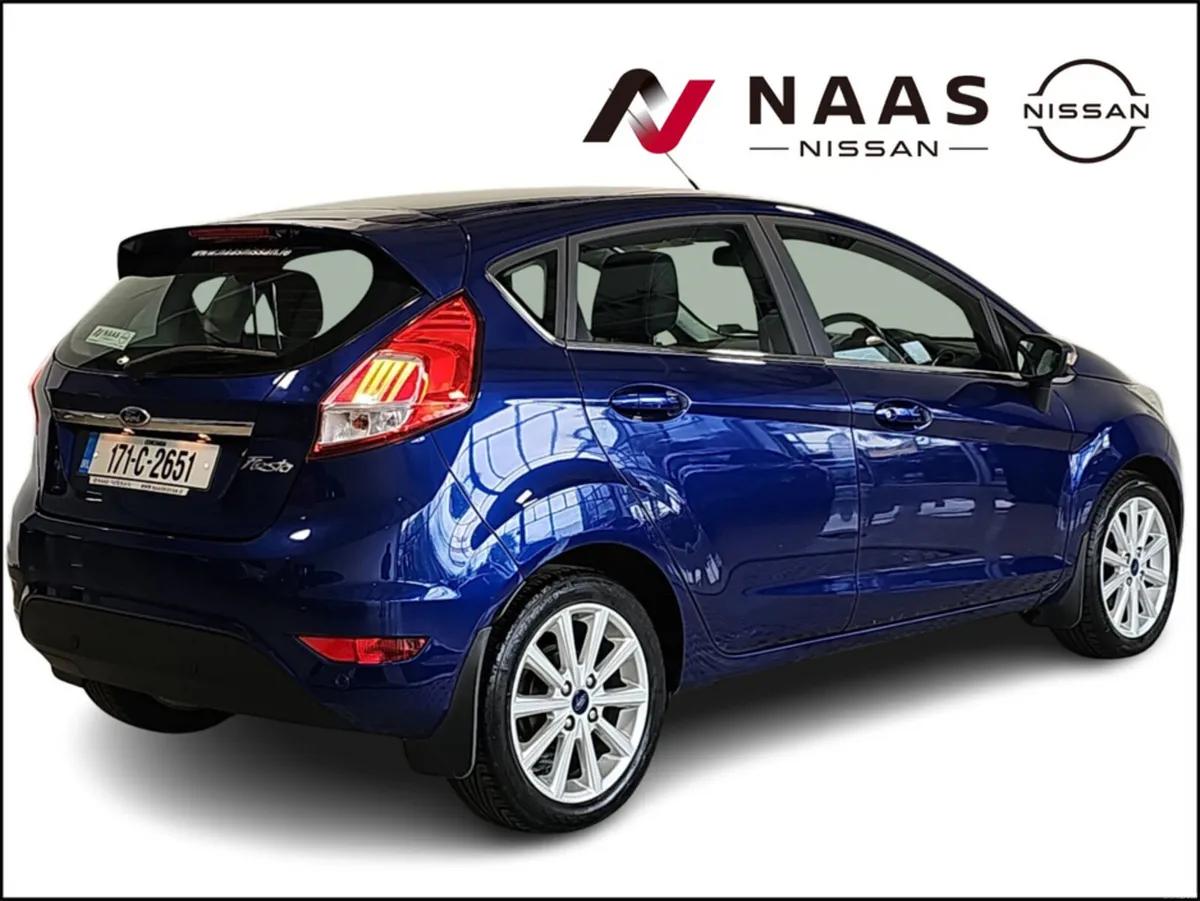 Ford Fiesta TITANIUM 1.25 60PS M5 5 MCA 4DR - Image 4