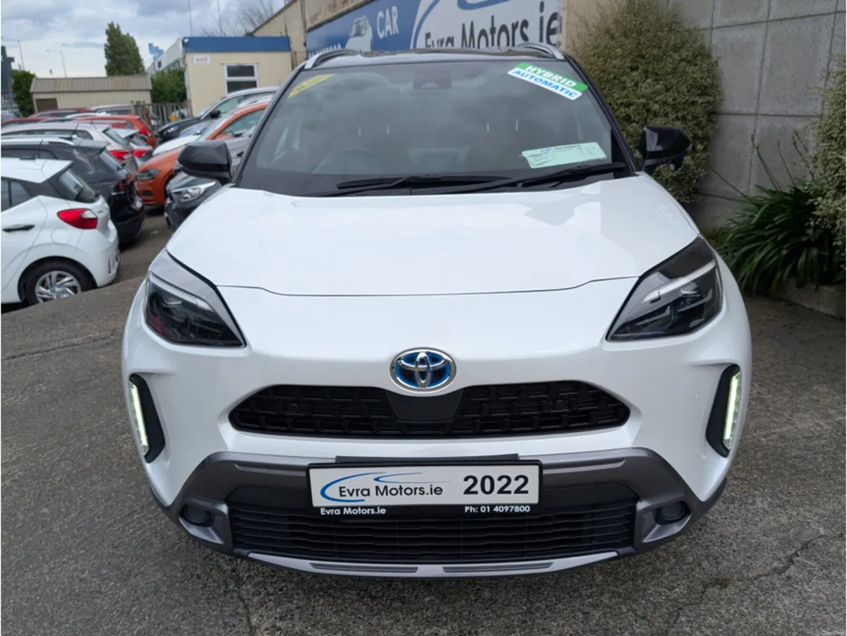 Toyota Yaris Cross ADVENTURE Z HYBRID AUTOMATIC 1. - Image 2