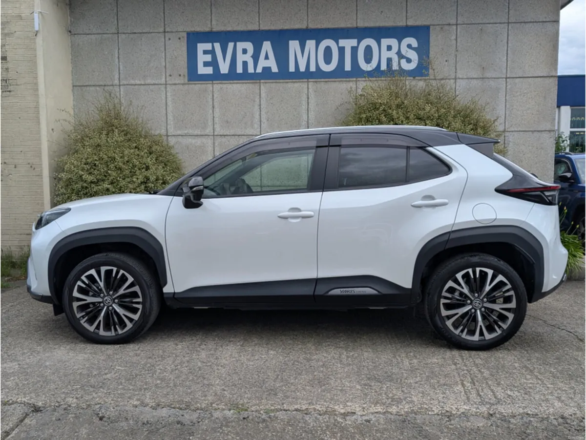 Toyota Yaris Cross ADVENTURE Z HYBRID AUTOMATIC 1. - Image 4