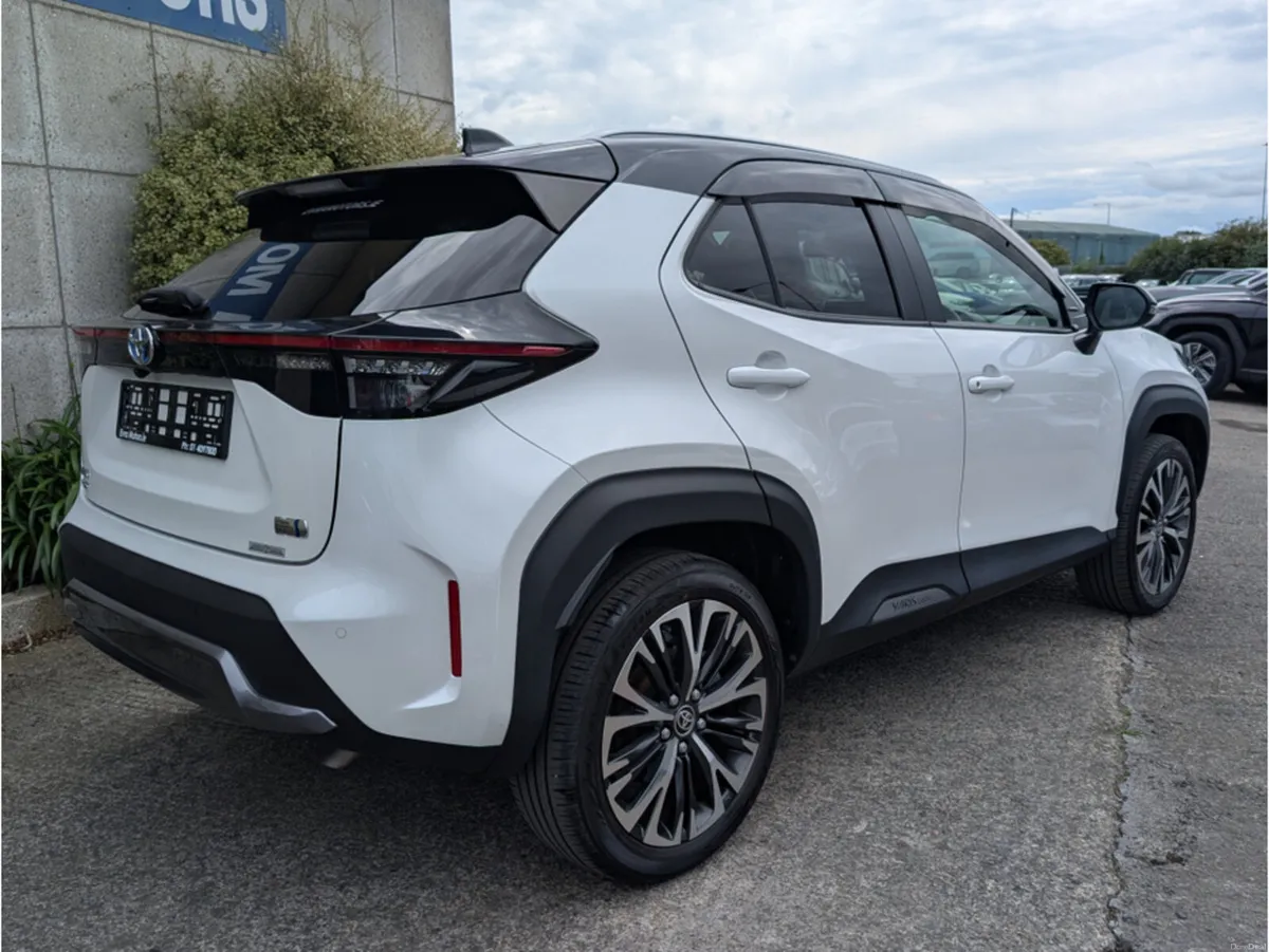 Toyota Yaris Cross ADVENTURE Z HYBRID AUTOMATIC 1. - Image 6