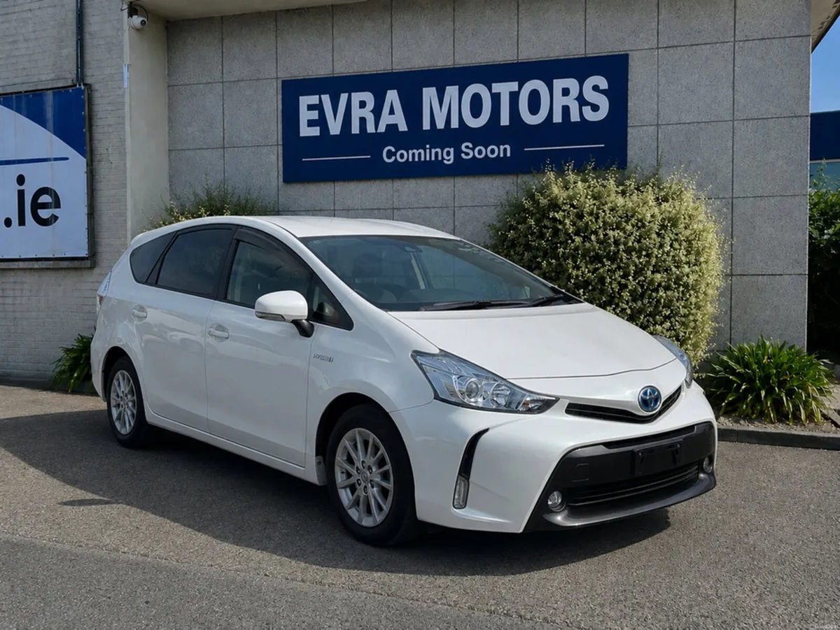 Toyota Prius 7 SEATER AUTOMATIC HYBRID 1.8 PETROL