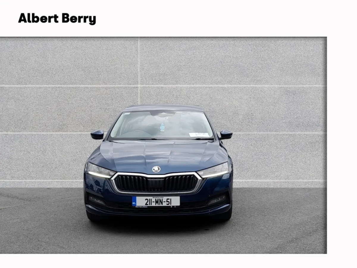 Skoda Octavia AMBITION 2.0 TDI 115HP 4DR - Image 2